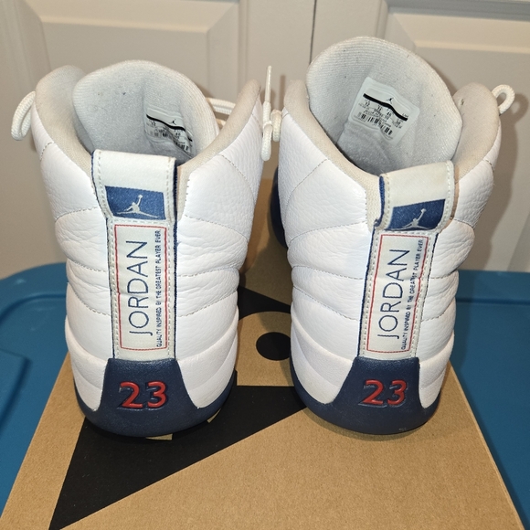 Mens 2016 Nike Air Jordan Retro 12 French Blue Size 12 - Picture 5 of 7